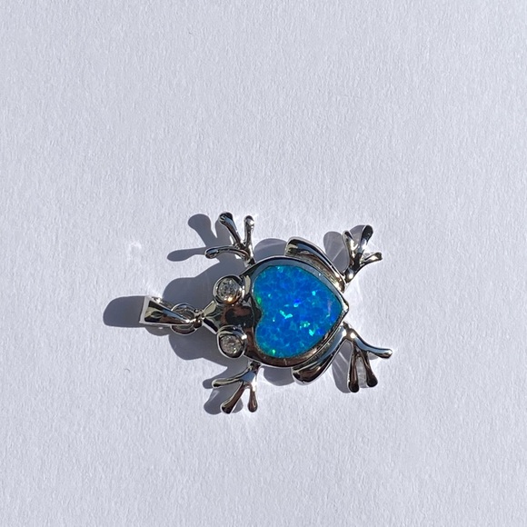 NWOT 925 sterling silver opal frog pendant 🐸 - Picture 5 of 13